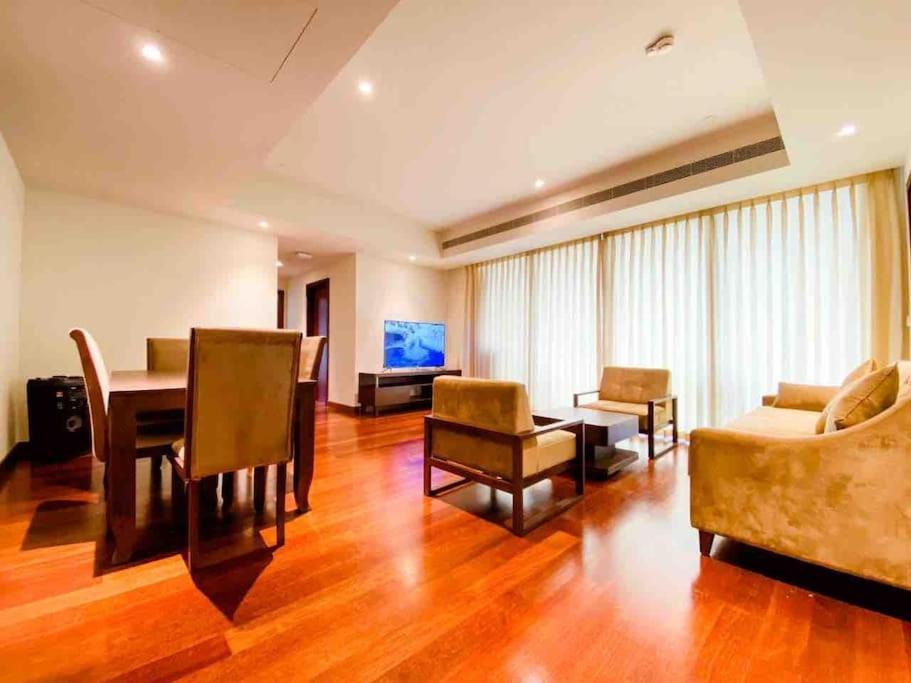 Brand New Water Front Luxury Cinnamon Suites Apartment In Heart Of Colombo City Esterno foto