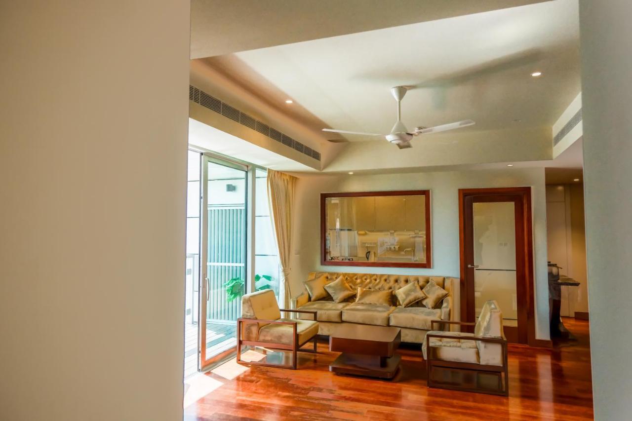 Brand New Water Front Luxury Cinnamon Suites Apartment In Heart Of Colombo City Esterno foto